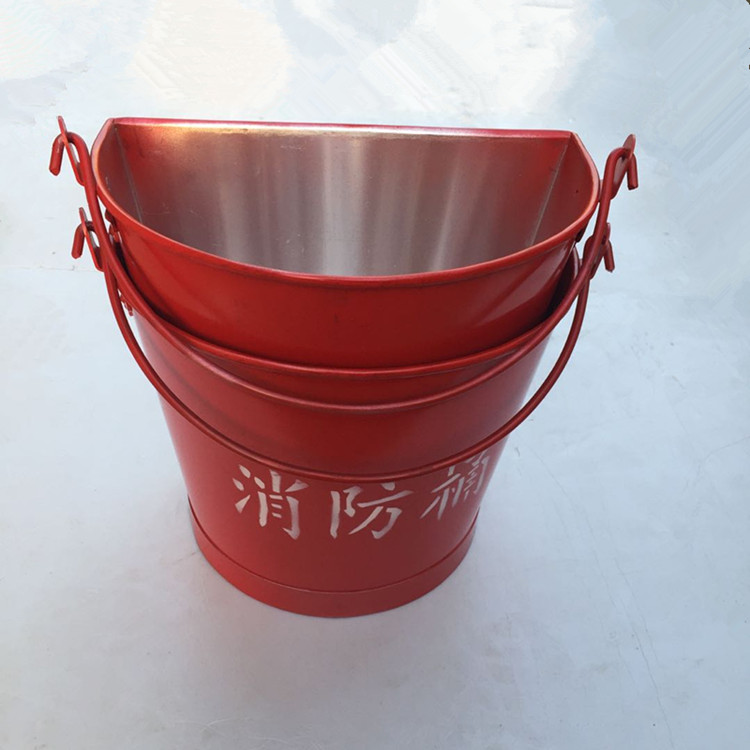 供應(yīng)清理火災(zāi)障礙物消防桶 圓桶與半圓大號消防器材沙桶解析